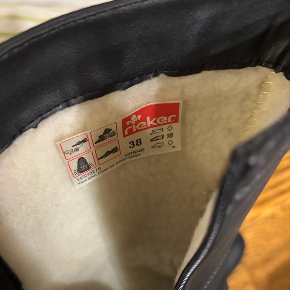 Women’s Rieker Boot - Picture 4 of 4